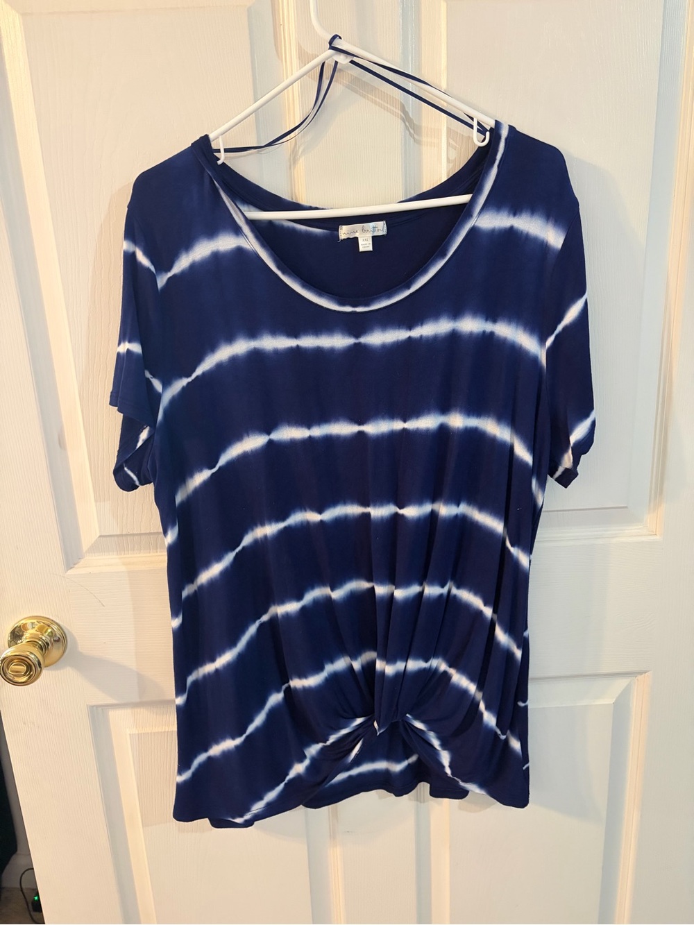 nine britton Navy and White Tie-Dye Knot Front Short Sleeve Top